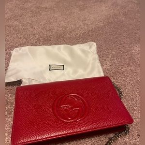 Authentic Gucci Soho Disco Wallet on Chain. Red